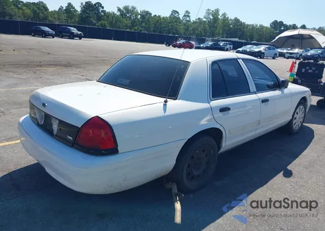 2011 Ford Crown Victoria Police Interceptor z USA, uszkodzony, nr VIN 2FABP7BV4BX113269